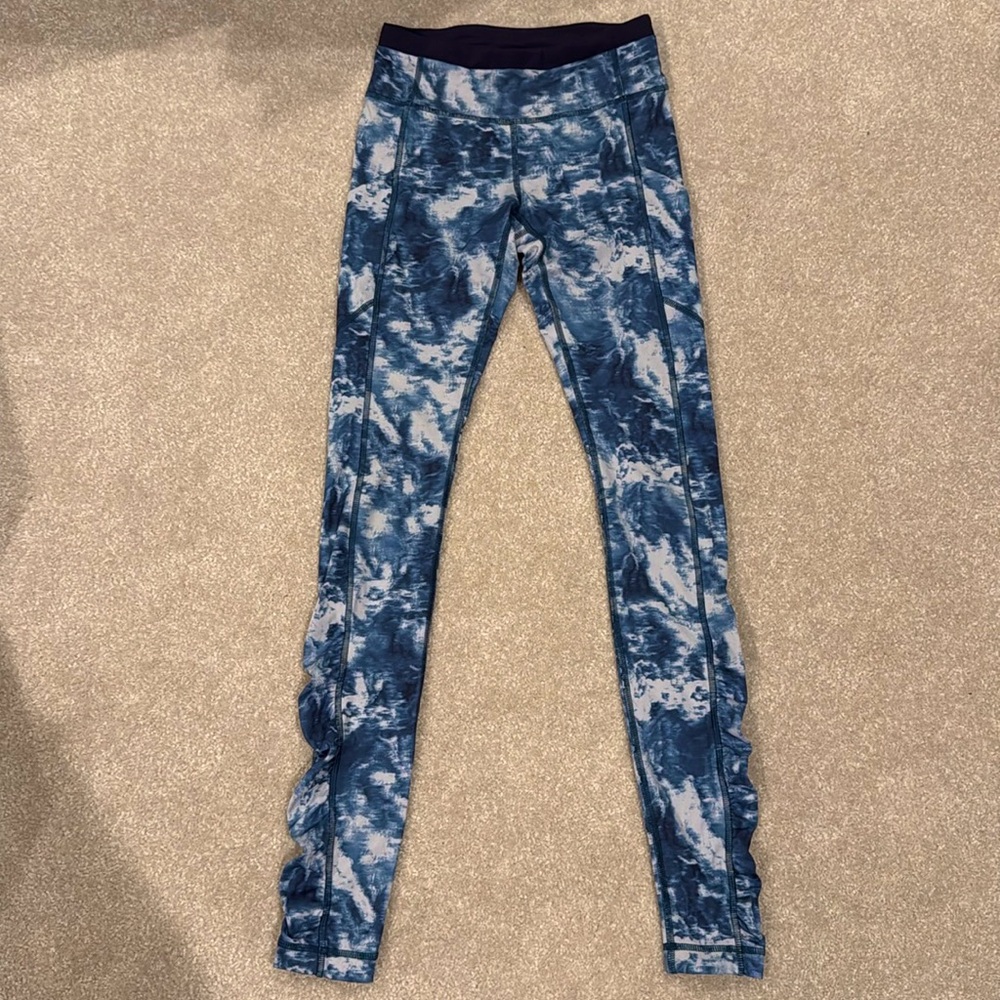 Lululemon Leggings Speed Tight III Blue and White Tie Die